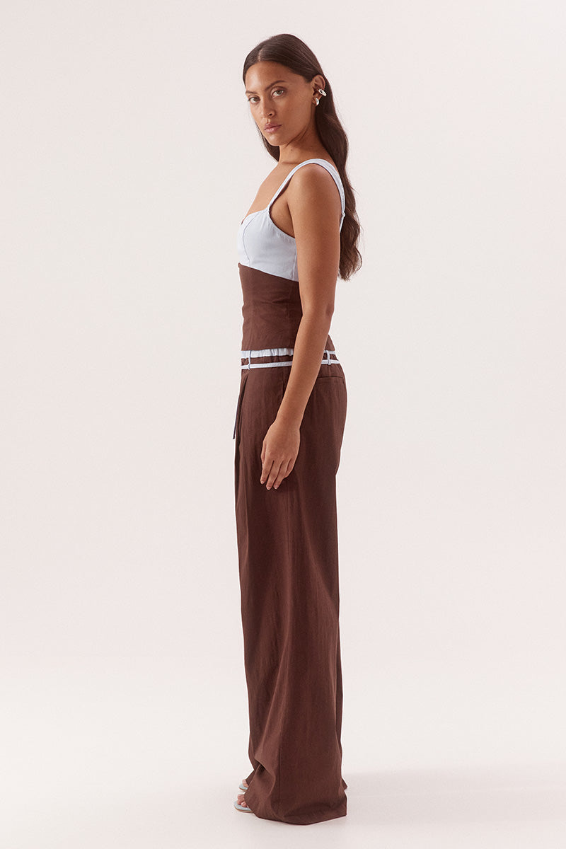 Sweetheart neckline top in stretch cotton with shaped underbust seam and wide straps