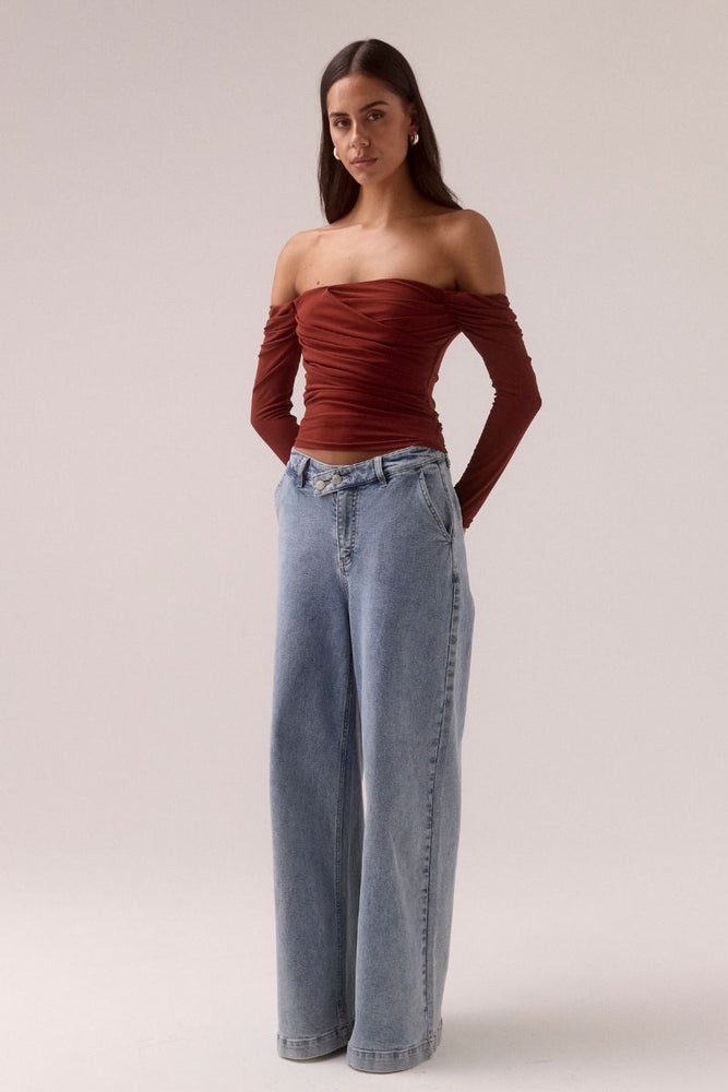 
                      
                        MYRIAD OFF SHOULDER TOP - CINNAMON
                      
                    