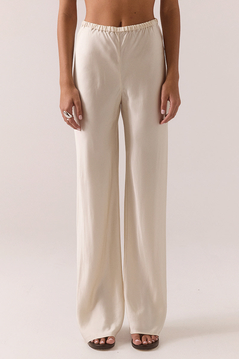 Women’s mid-rise viscose pants with bias cut and elasticated waistband in soft, lightweight fabric.