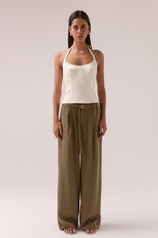 
                      
                        DEMI TOP - CHALK
                      
                    