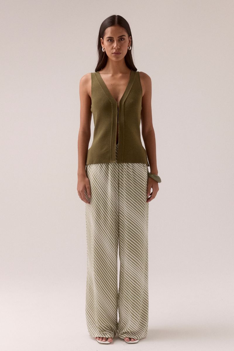 SENTIMENT KNIT TOP - OLIVE