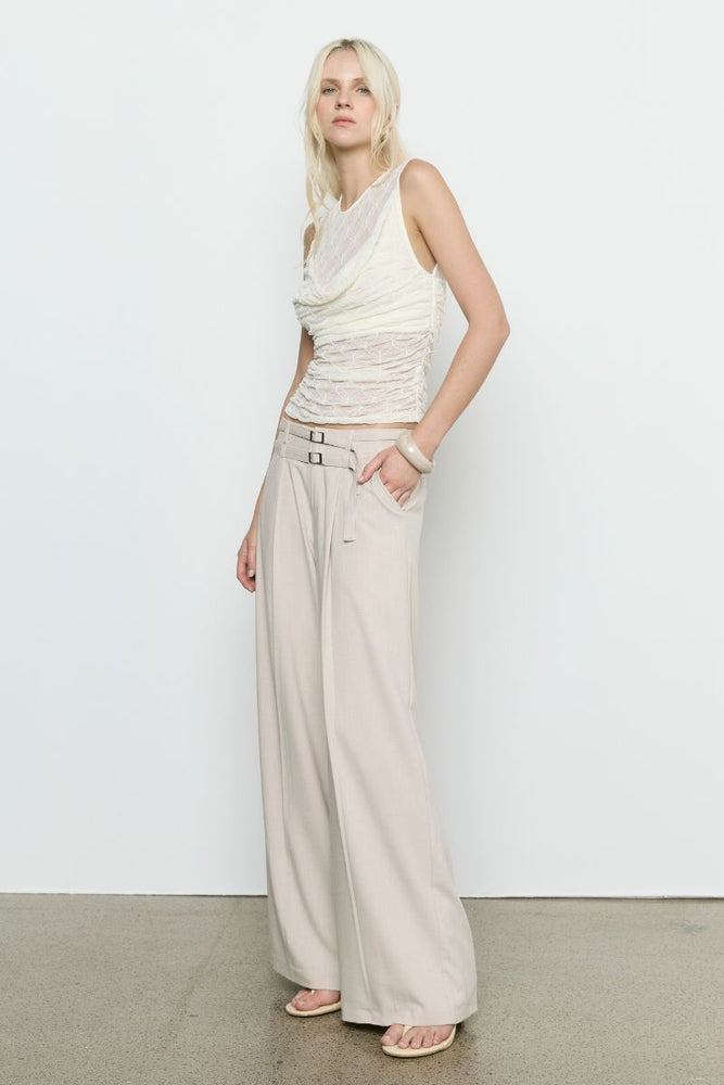 
                      
                        VENUS COWL MESH TOP - CREAM
                      
                    