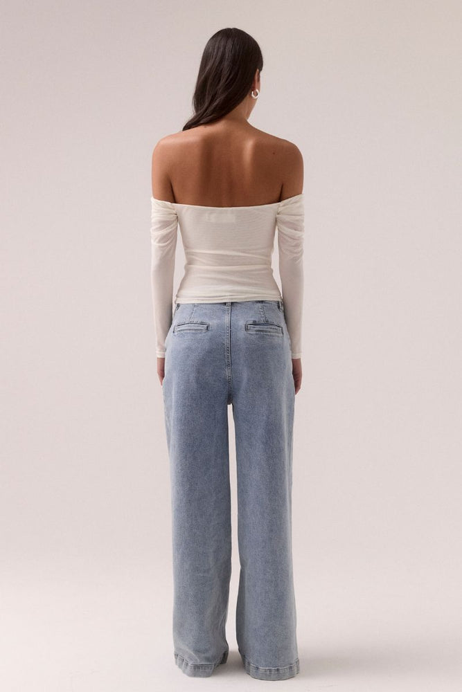 
                      
                        MYRIAD OFF SHOULDER TOP - COCONUT
                      
                    