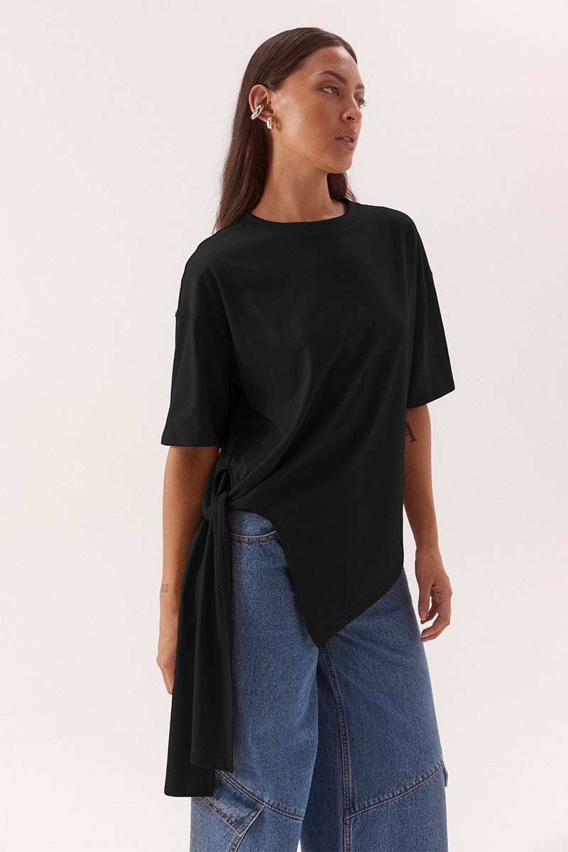 Women’s oversized cotton tee with dropped shoulders, crew neck, and side tie detail in stretch cotton fabric