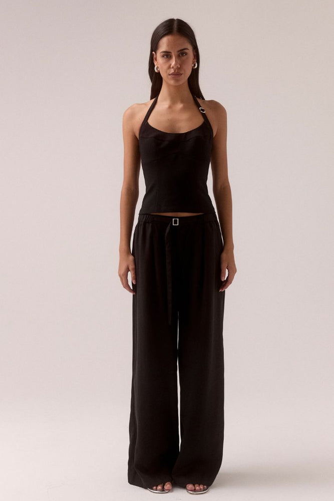 
                      
                        DEMI TOP - BLACK
                      
                    