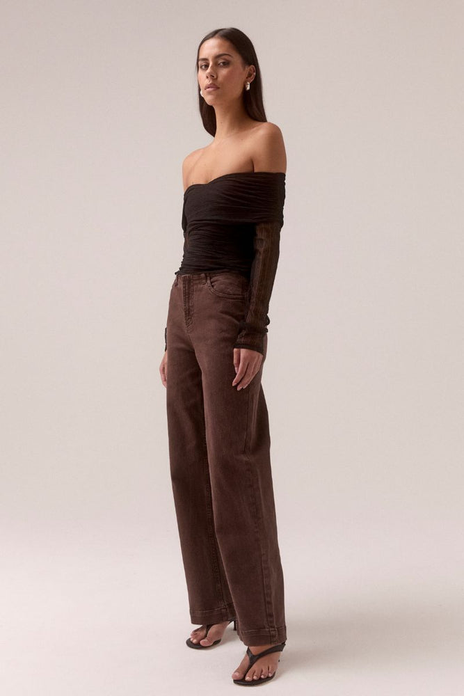 
                      
                        CASCADE MESH TOP - BLACK
                      
                    