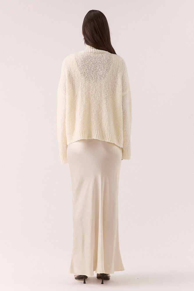 
                      
                        VERSE COMBO KNIT - CREAM
                      
                    