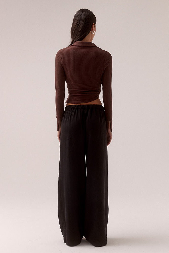 
                      
                        EMILE TOP - CHOCOLATE
                      
                    