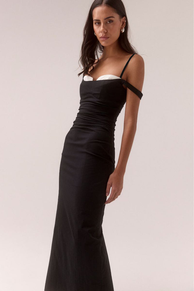 LURE DRESS - BLACK AND WHITE