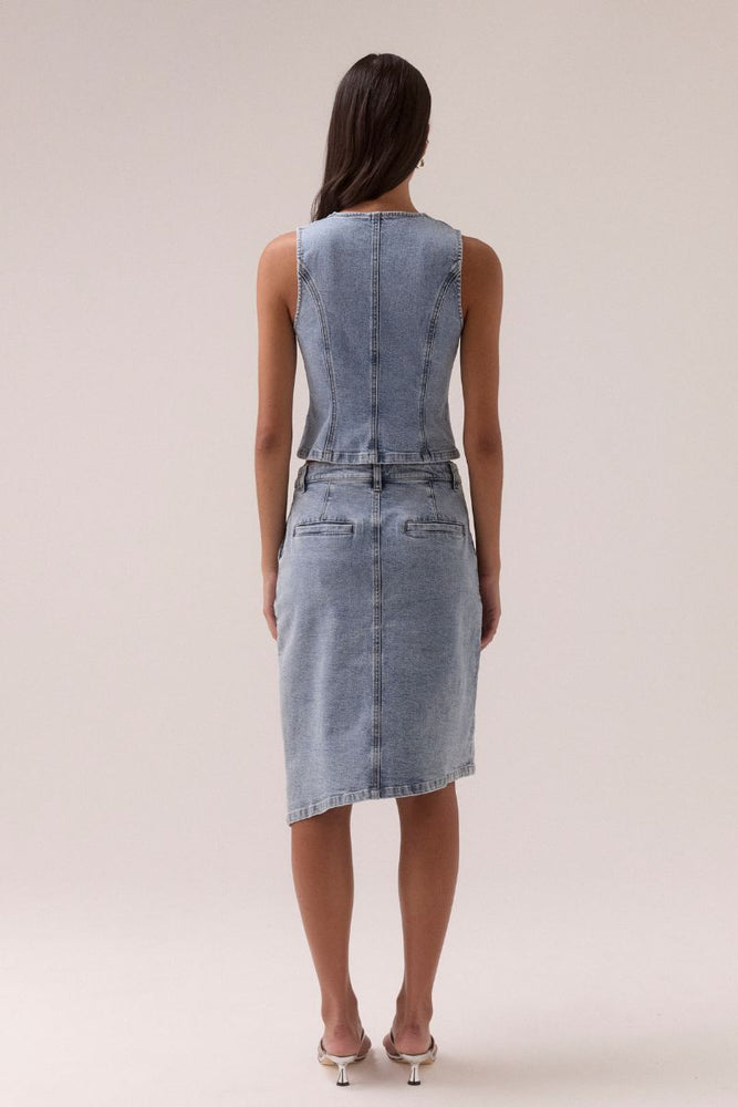 
                      
                        ETCH DENIM SKIRT - HERITAGE BLUE
                      
                    