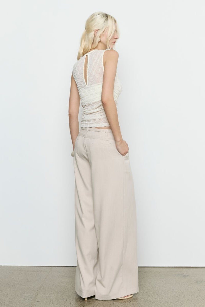
                      
                        VENUS COWL MESH TOP - CREAM
                      
                    