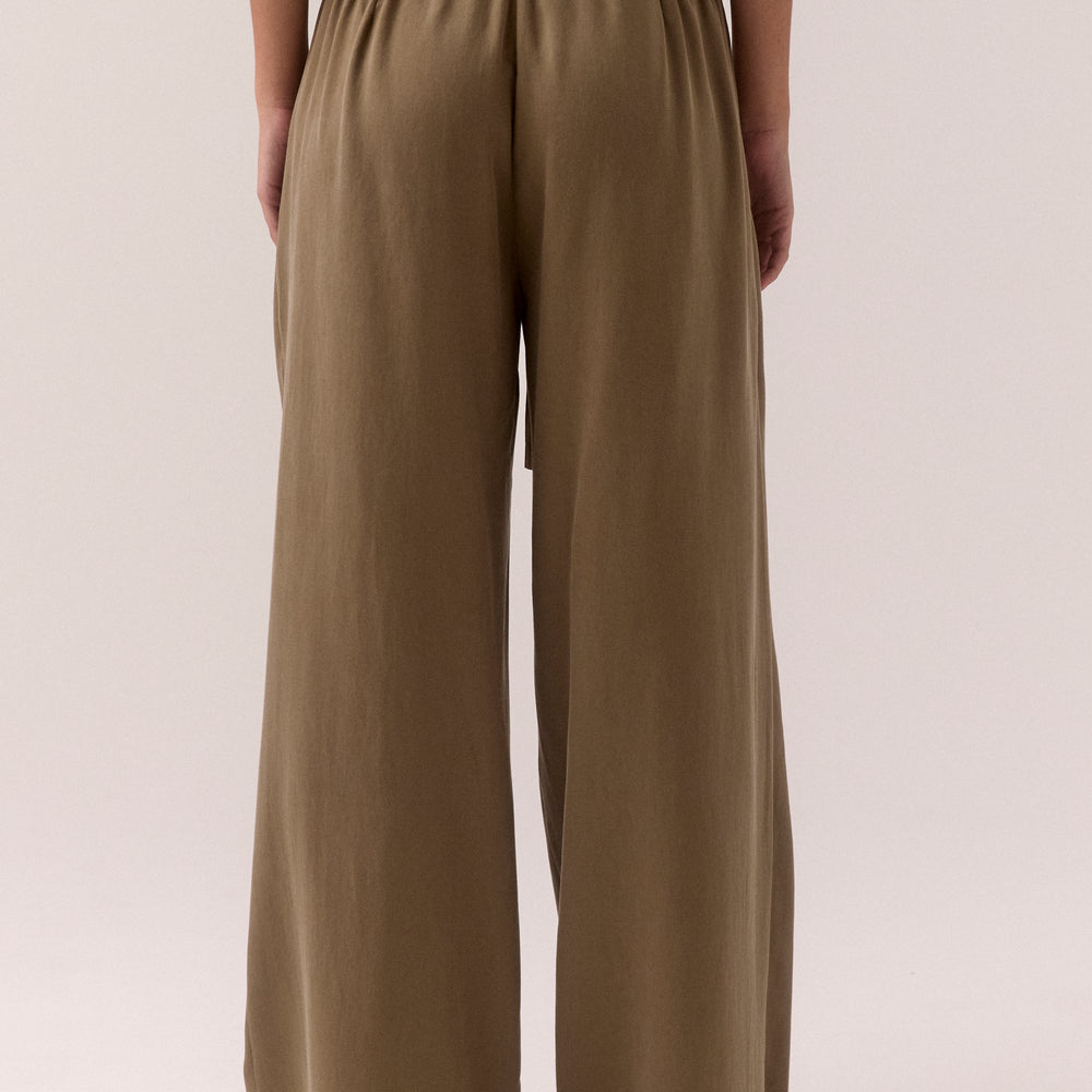 
                      
                        ESPY PANTS - OLIVE
                      
                    
