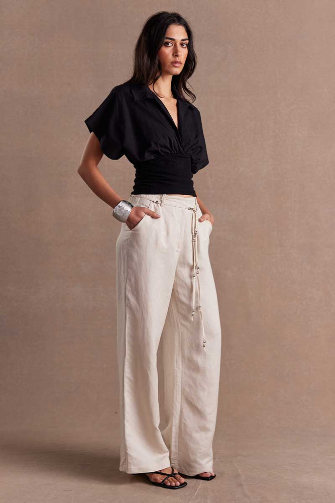 
                      
                        ASTA TOP - BLACK
                      
                    