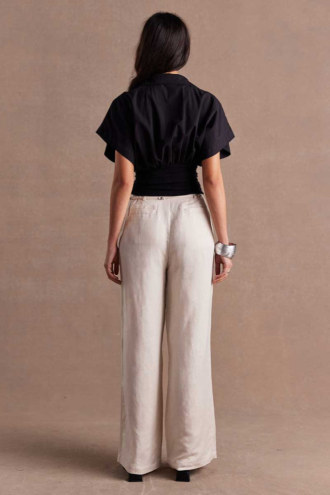 
                      
                        ASTA TOP - BLACK
                      
                    