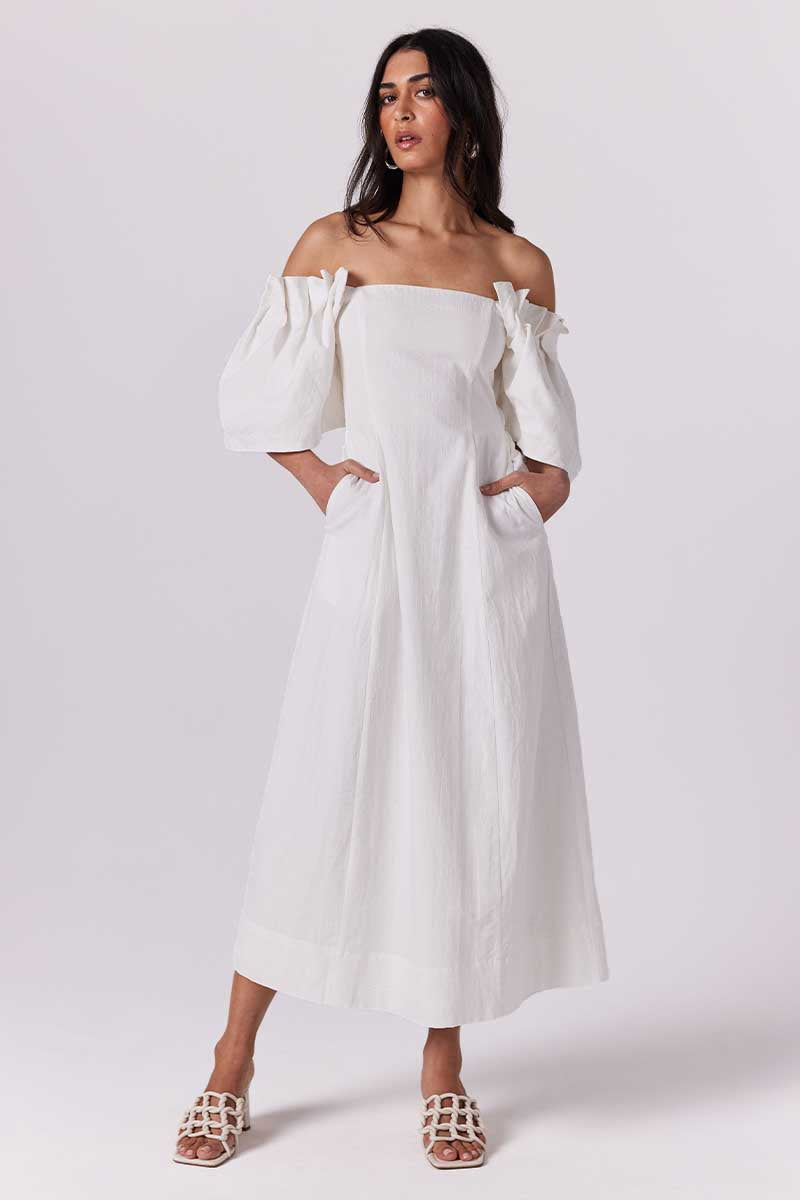 
                  
                    Sovere women's Clothing Sydney Origami Midi Dress White
                  
                