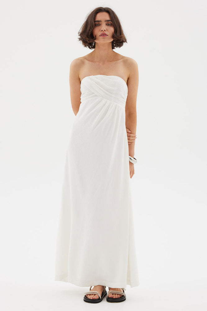 
                  
                    Sovere women's Clothing Sydney Seaira Midi Dress White
                  
                