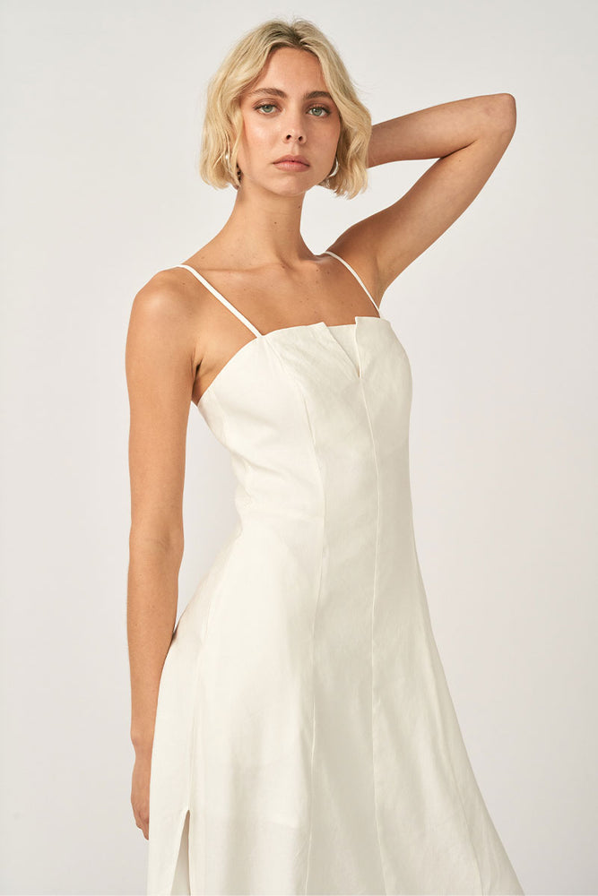
                  
                    Sovere women's Clothing Sydney Serenditpity Midi Dress White
                  
                